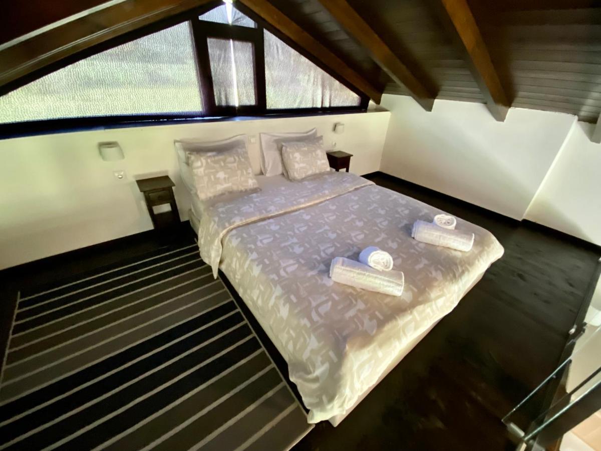 Lithos Villas อัมฟิเกลีย ภายนอก รูปภาพ